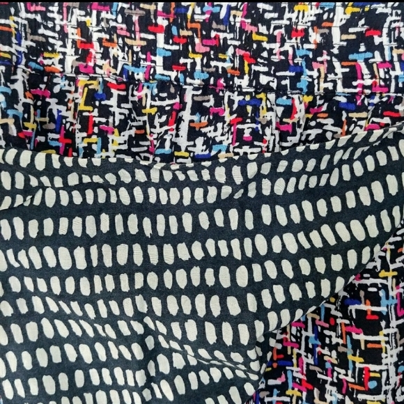 CAbi Reversible Wrap Skirt Size Large Black White - Picture 3 of 3